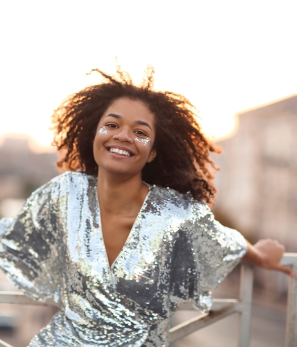 7 looks branchés en strass et paillettes