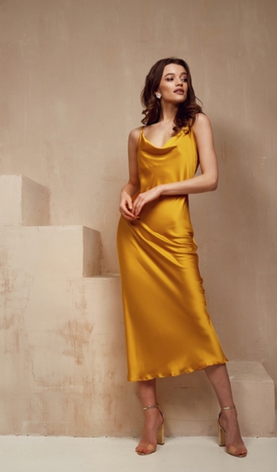 Comment porter la robe jaune pour un mariage ?