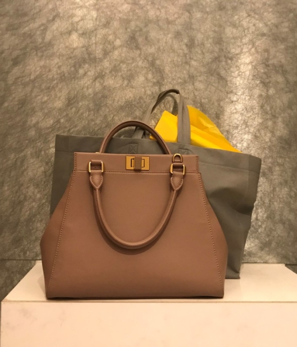 Comment choisir un sac pour durer dans le temps : matériaux, style et entretien